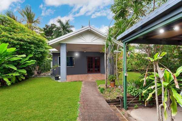 7 Saddle Mountain Road, Smithfield - Thumbnail 2