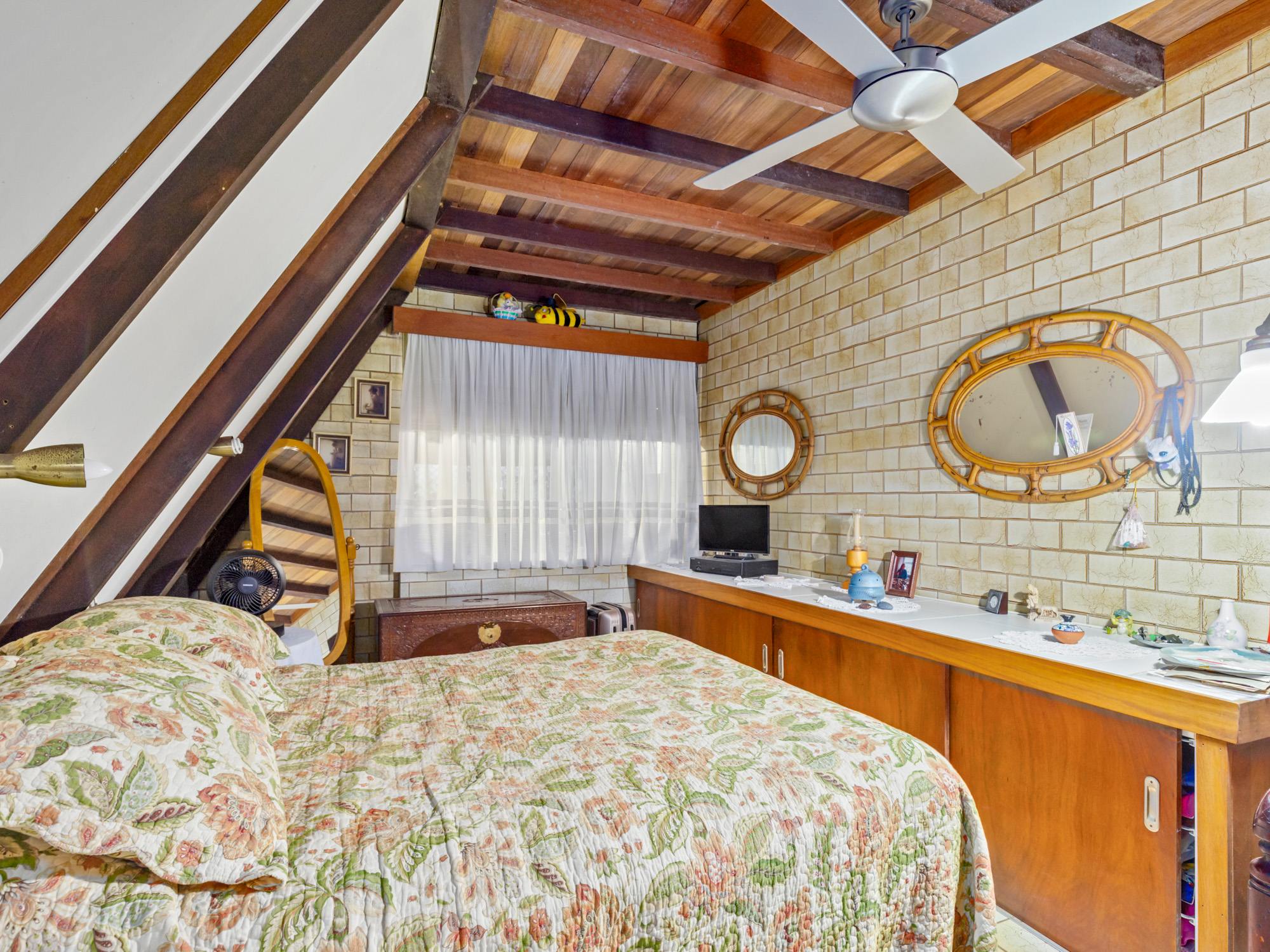 27 Batt Street, Clifton Beach - Thumbnail 8