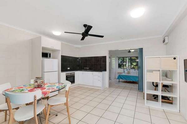 5/4 McPherson Close, Edge Hill - Thumbnail 2