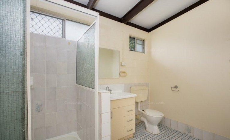 8 McGregor Street, Manoora - Thumbnail 8