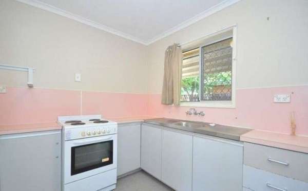 36 Long Street, Mooroobool - Thumbnail 4