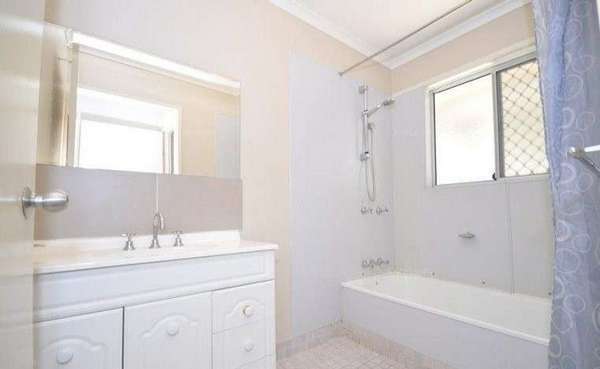 36 Long Street, Mooroobool - Thumbnail 7