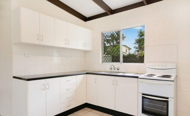 8 McGregor Street, Manoora - Thumbnail 6