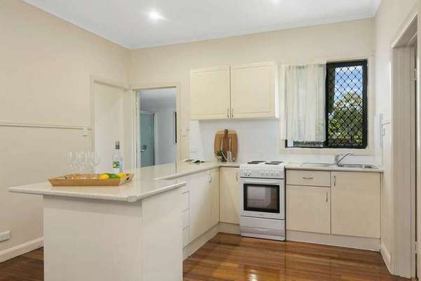 65 Clarke Street, Manunda - Thumbnail 5