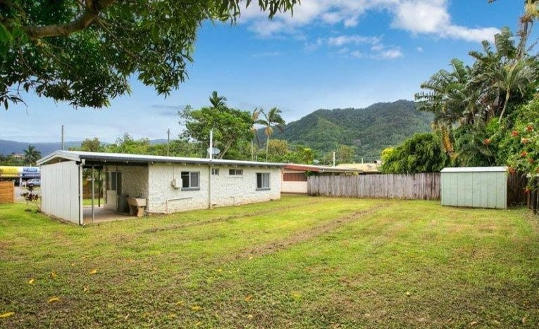 8 McGregor Street, Manoora - Thumbnail 3