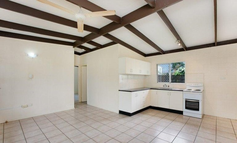 8 McGregor Street, Manoora - Thumbnail 5