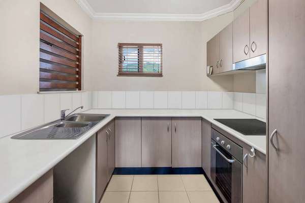 105/22-24 Ward street, Mooroobool - Thumbnail 2