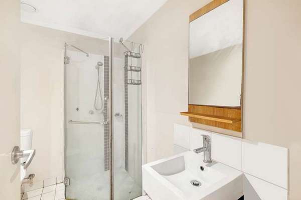 102/6 Marella Close, Manoora - Thumbnail 6