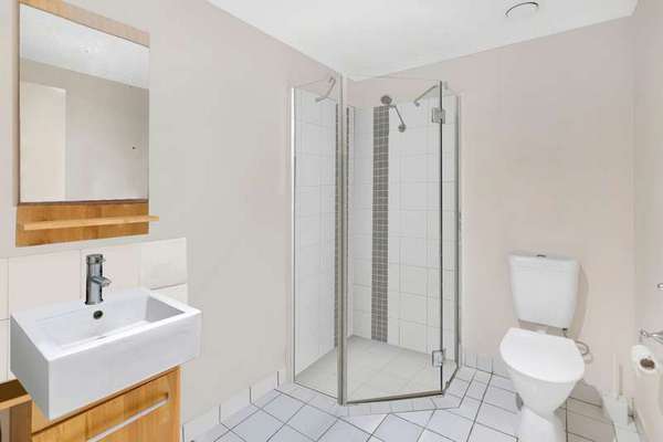 102/6 Marella Close, Manoora - Thumbnail 7