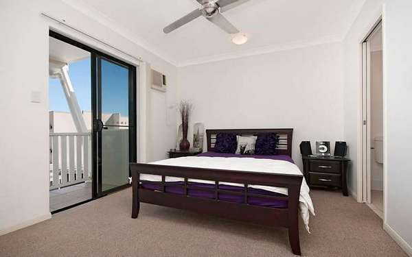 33/44-50 Pease st, Manoora - Thumbnail 2