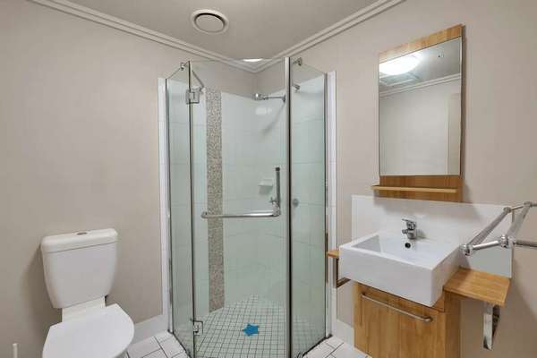 105/22-24 Ward street, Mooroobool - Thumbnail 6