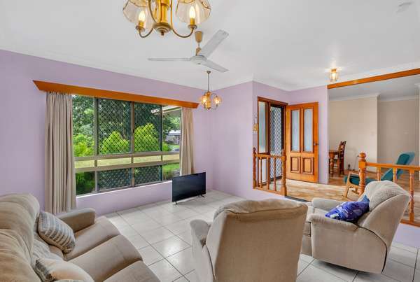 6 Falcon Street, Bayview Heights - Thumbnail 2