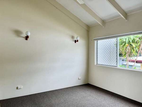 18/16-20 Rutherford Street, Yorkeys Knob - Thumbnail 4