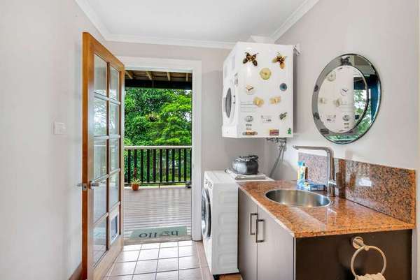 13 Allinga Close, Bentley Park - Thumbnail 8