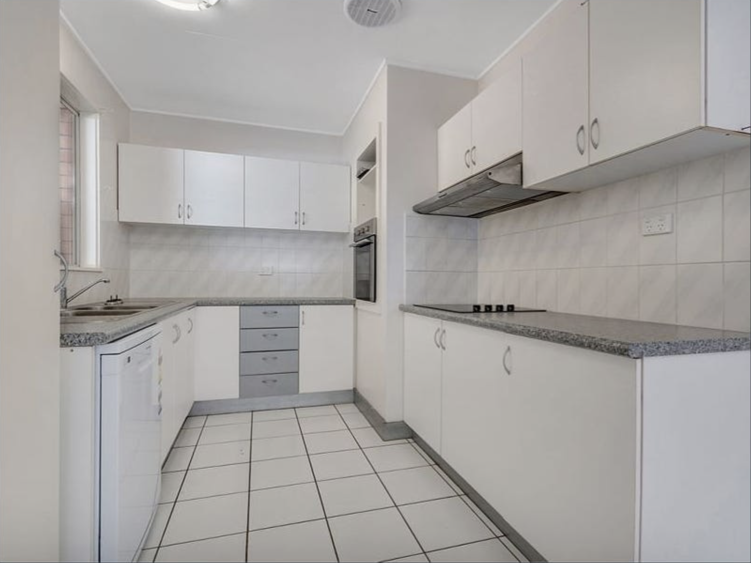 37 Henley Street, Earlville - Thumbnail 3