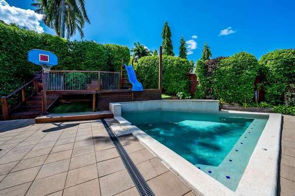 43 Summerhill Drive, Mooroobool - Thumbnail 2