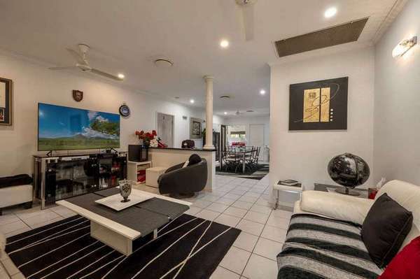 15-19 Burn Close, Gordonvale - Thumbnail 2