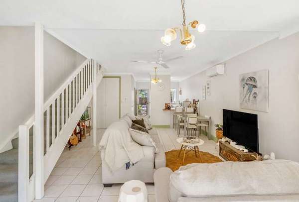 7/30-32 Springfield Crescent, Manoora - Thumbnail 7