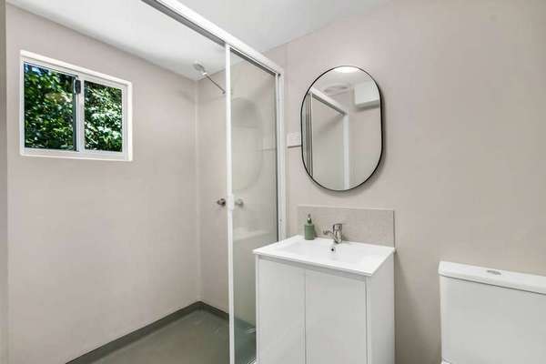 10 Lamb Street, Smithfield - Thumbnail 5