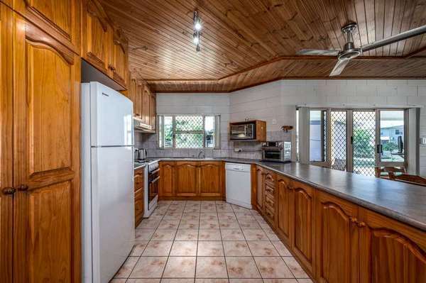 20 Illich Street, Kurrimine Beach - Thumbnail 4