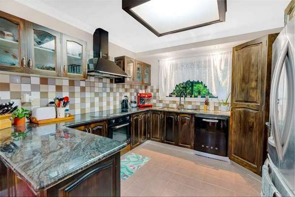 13 Allinga Close, Bentley Park - Thumbnail 5