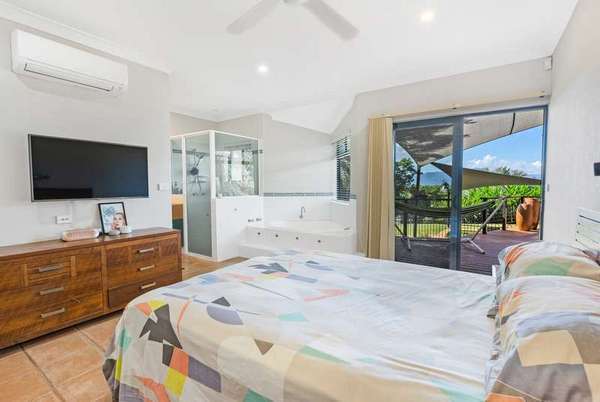 17 Allinga Close, Bentley Park - Thumbnail 3