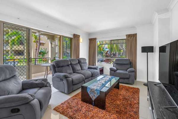 1309/37-41 Mann Street, Westcourt - Thumbnail 3