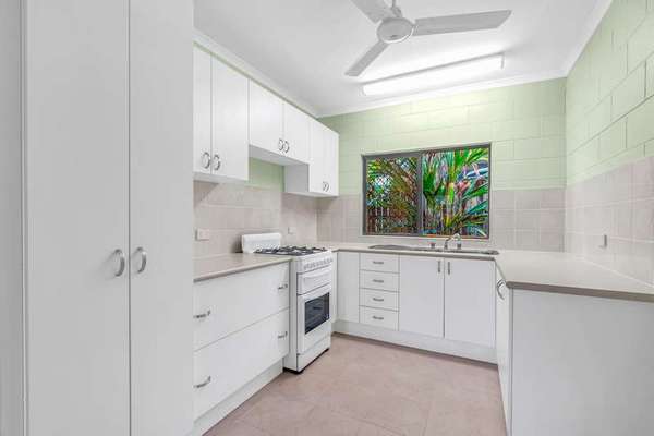 8 Meranti Street, Edmonton - Thumbnail 2