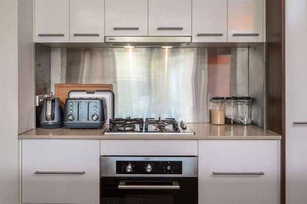 1/110 Harbour Drive, Trinity Park - Thumbnail 6