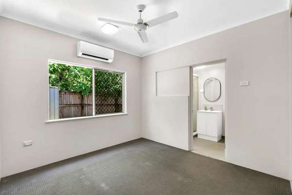 10 Lamb Street, Smithfield - Thumbnail 4