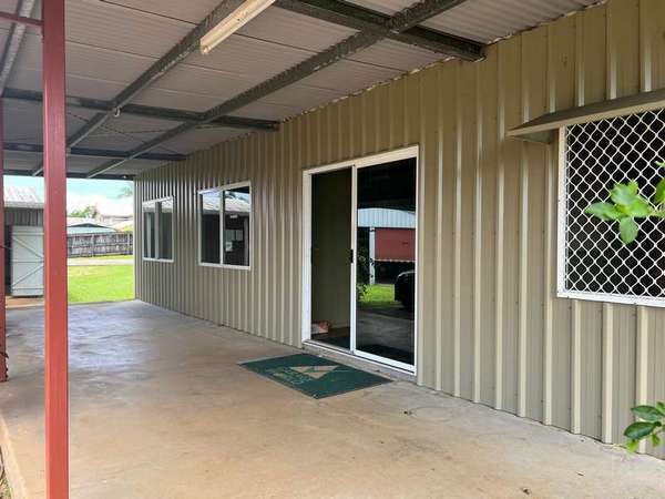 21 Palmerston Drive, Goondi Hill - Thumbnail 3