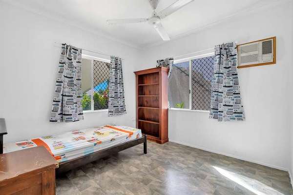 179 Robert Road, Bentley Park - Thumbnail 6