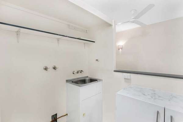 10/11-13 Pioneer Street, Manoora - Thumbnail 6