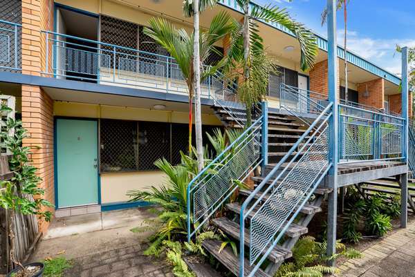 5 & 11/249-251 Sheridan Street, Cairns North - Thumbnail 3