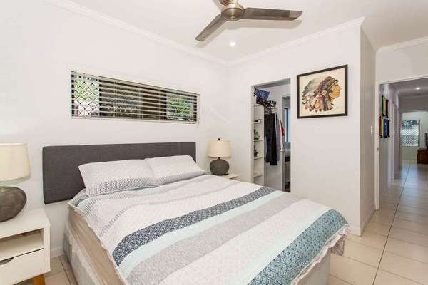 1 Wilmot Close, Edmonton - Thumbnail 8