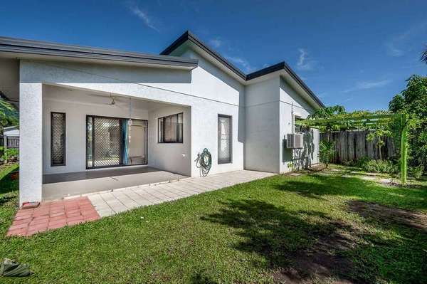 22 Carter Close, Smithfield - Thumbnail 4