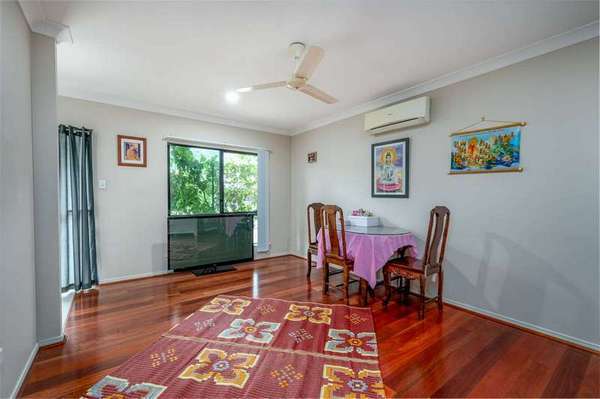 16 Shelbourne Street, Bentley Park - Thumbnail 4