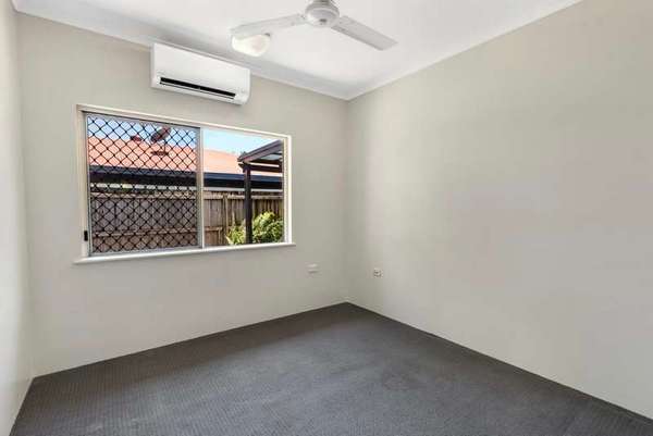 10 Lamb Street, Smithfield - Thumbnail 7