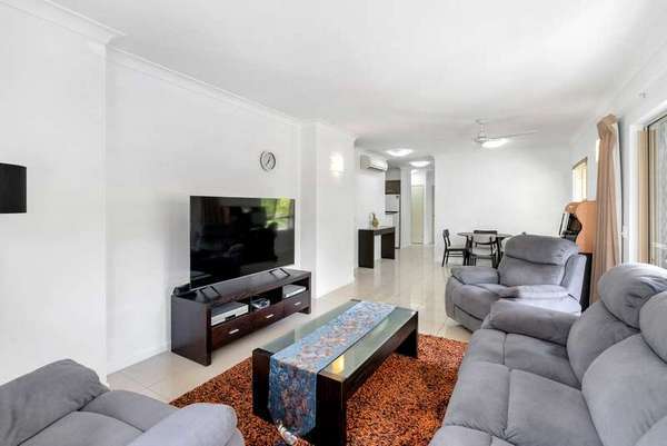 1309/37-41 Mann Street, Westcourt - Thumbnail 8