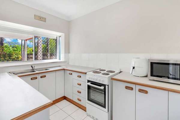 7/30-32 Springfield Crescent, Manoora - Thumbnail 5
