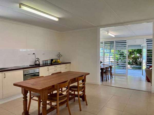 31 Illich Street, Kurrimine Beach - Thumbnail 8