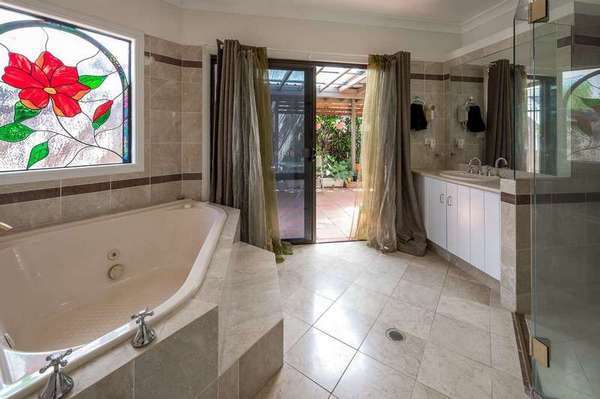 43 Summerhill Drive, Mooroobool - Thumbnail 5