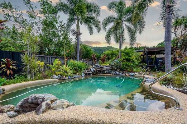 15-19 Burn Close, Gordonvale - Thumbnail 3