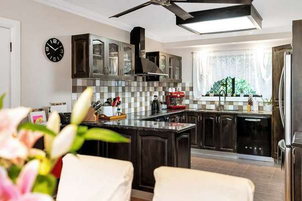 13 Allinga Close, Bentley Park - Thumbnail 4