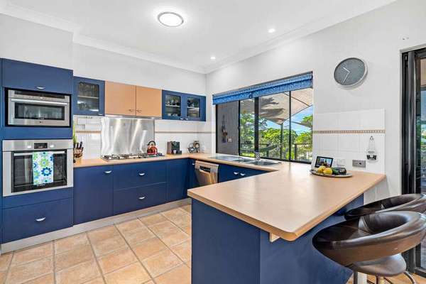 17 Allinga Close, Bentley Park - Thumbnail 4