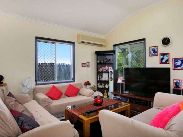 2 Jarrad Close, Mooroobool - Thumbnail 5