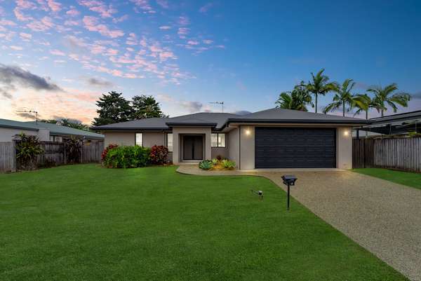 13 Mount Close