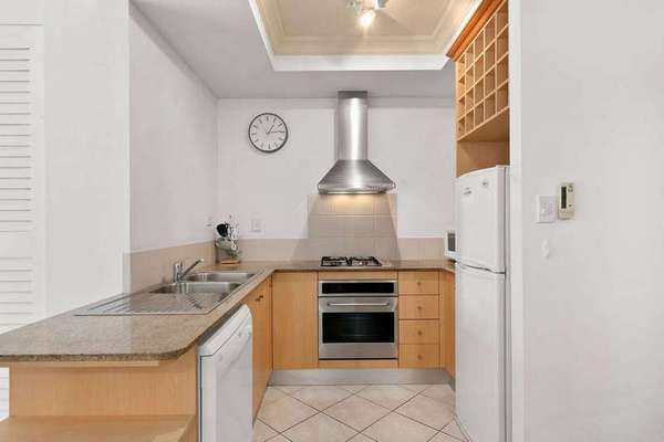 1201/2 Greenslopes Street, Cairns North - Thumbnail 3