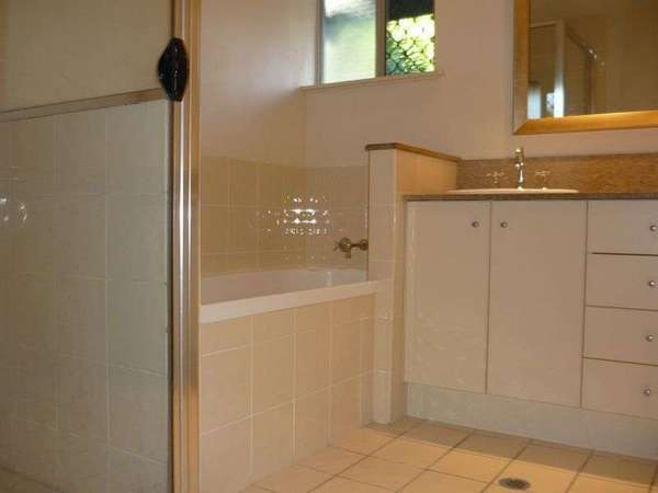 1206/2 Greenslopes Street, Cairns North - Thumbnail 7