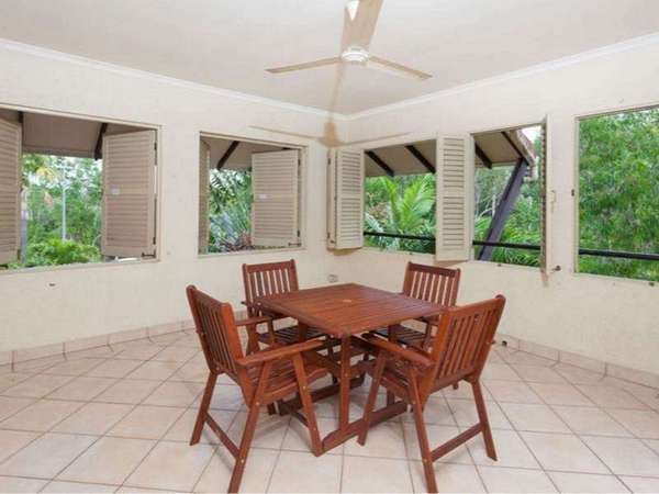 821/2 Greenslopes Street, Cairns North - Thumbnail 3